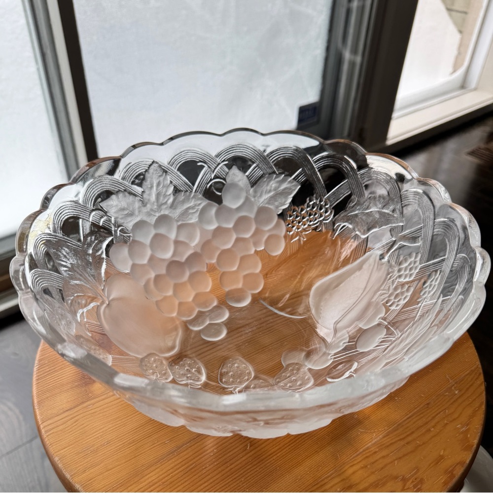 Decorative Glass Fruit Bowl